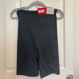 NWT. Spanx Shapewear